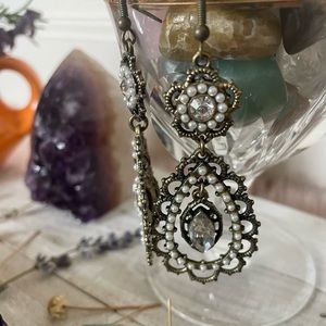 Chloe and Isabell Earrings